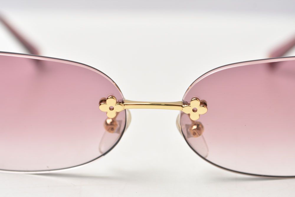 Louis Vuitton Sunglasses Eyewear Desmayo Rectangle Pink Gold Acetate Metal — view 3
