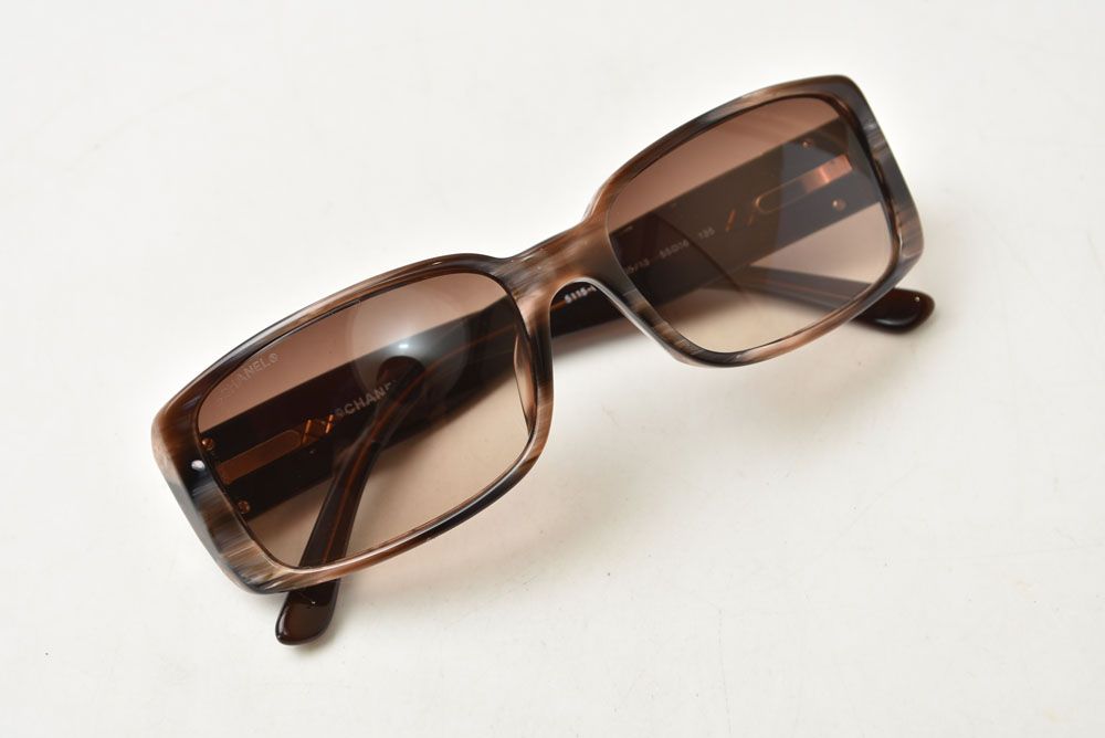 Chanel Sunglasses Eyewear Coco CC Motif Marble Style Brown Gradient — view 7
