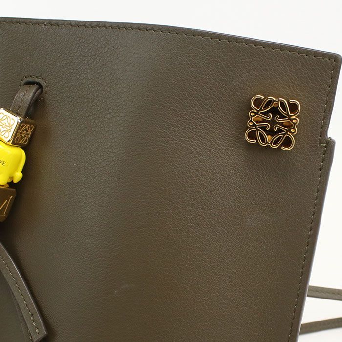 Loewe Dice Pocket Anagram Shoulder Bag Calfskin — view 7