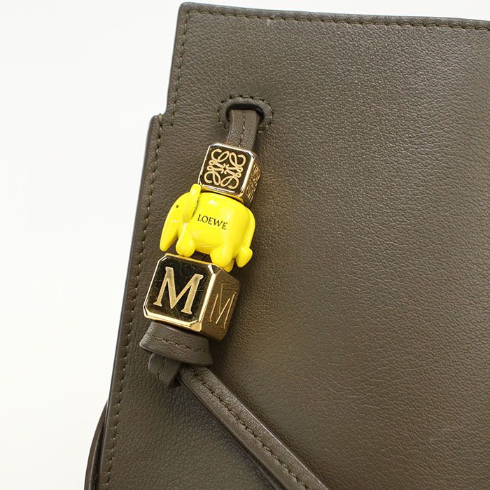Loewe Dice Pocket Anagram Shoulder Bag Calfskin — view 6
