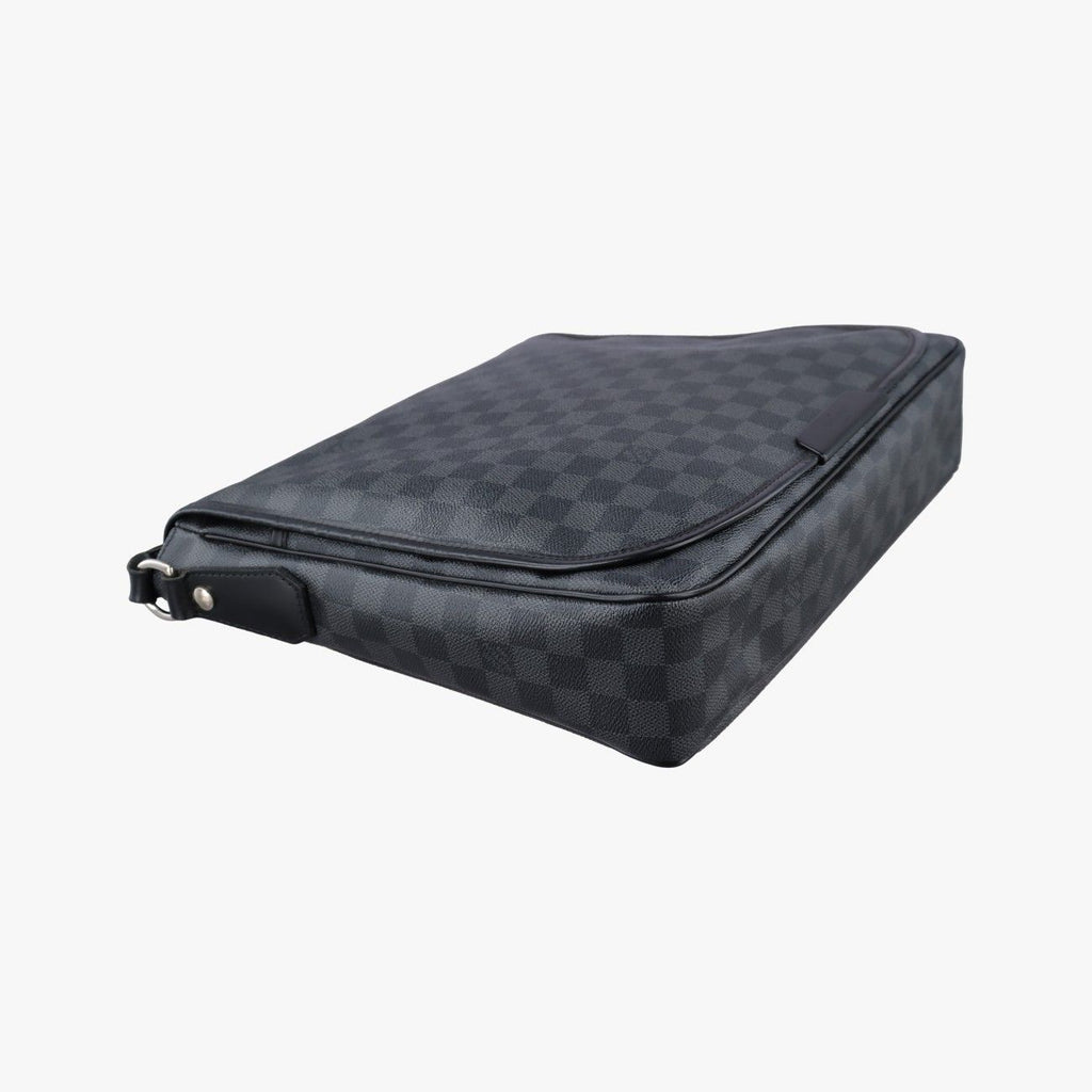 Louis Vuitton Daniel GM Noir Damier Graphite — view 5