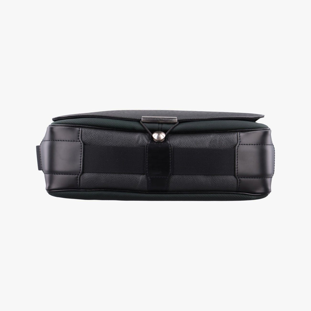 Louis Vuitton Victor Ardoise Taiga Canvas — view 3