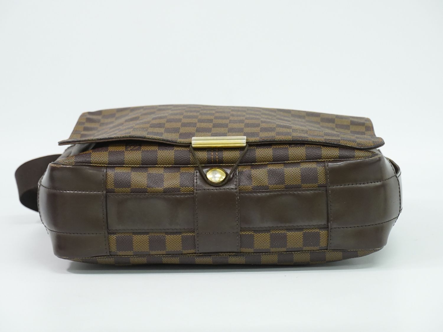 Louis Vuitton LV Bastille Damier Ebene Shoulder Bag Brown — view 3