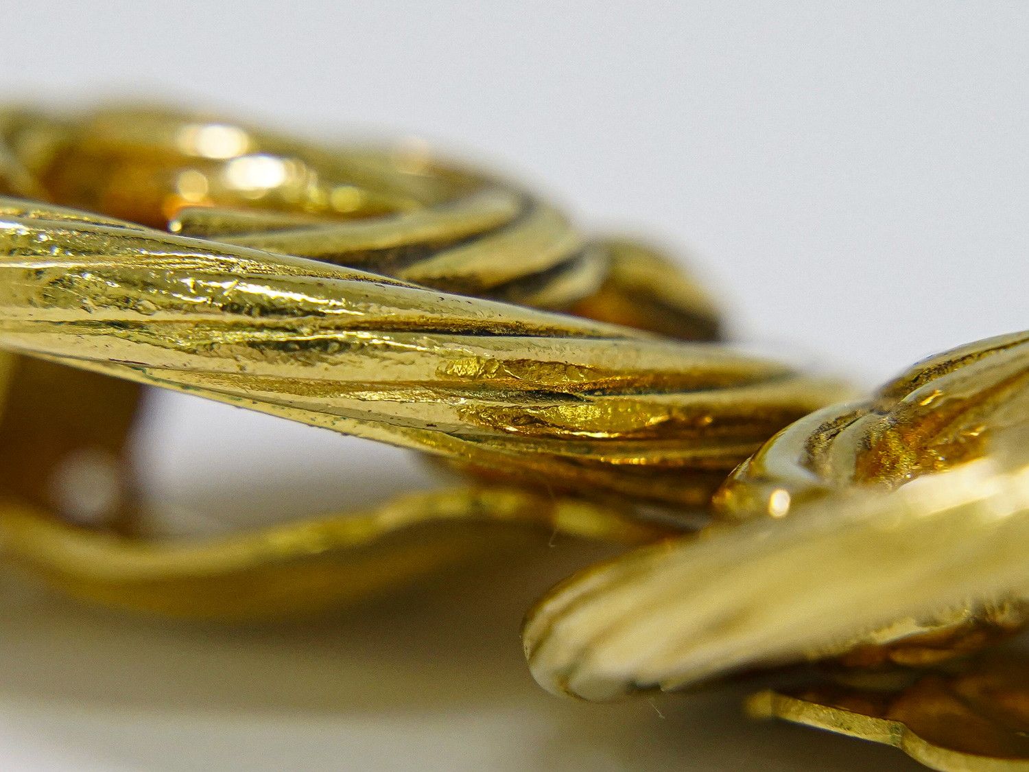 Chanel CC Logo Earrings Gold Plated — view 6