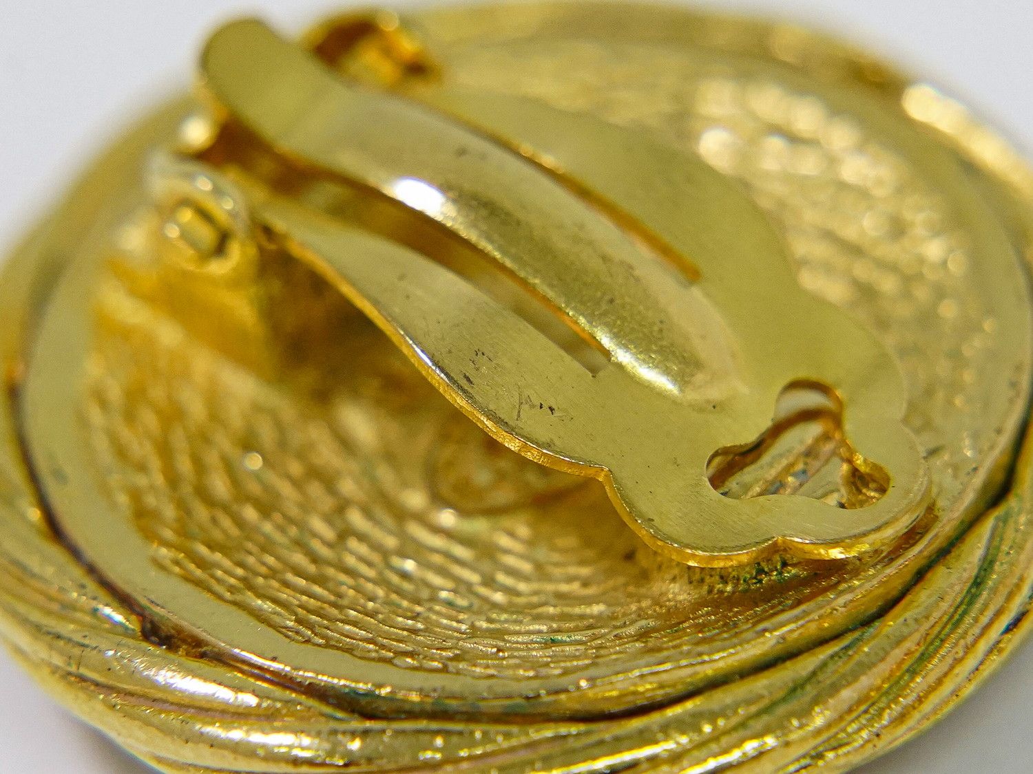 Chanel CC Logo Earrings Gold Plated — view 5