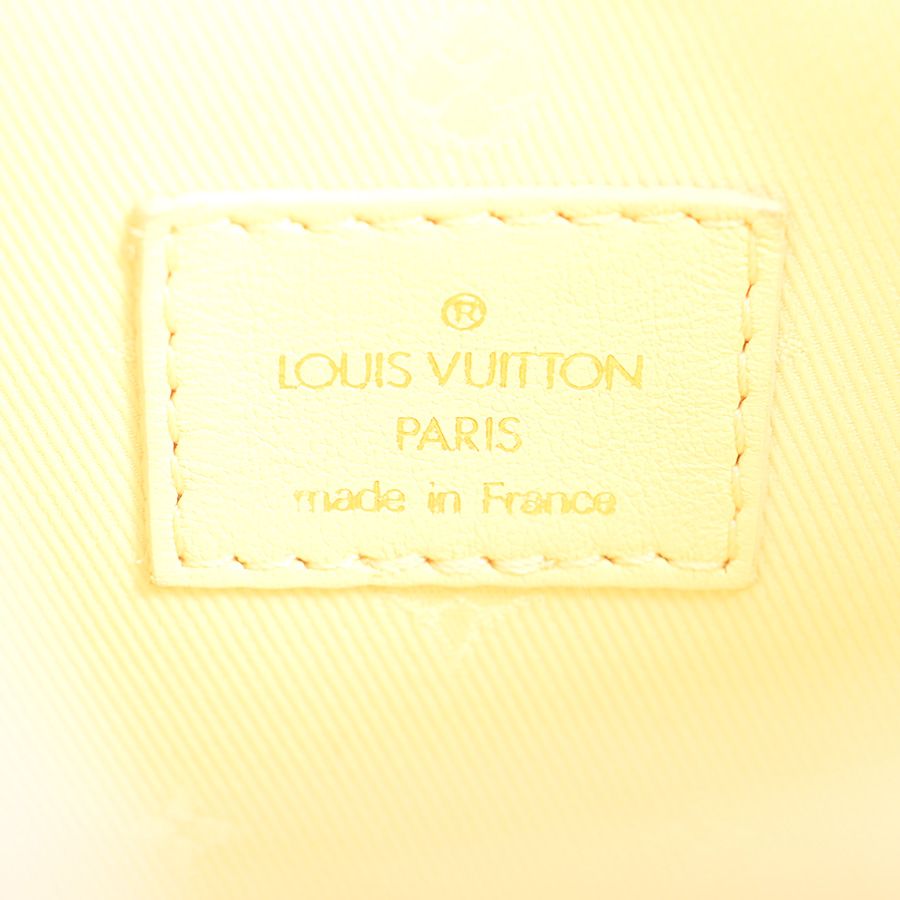Louis Vuitton Shoulder Bag Over the Moon — view 6