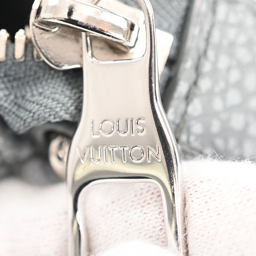 Louis Vuitton Shoulder Bag Climbing Hobo Cruiser PM — view 7