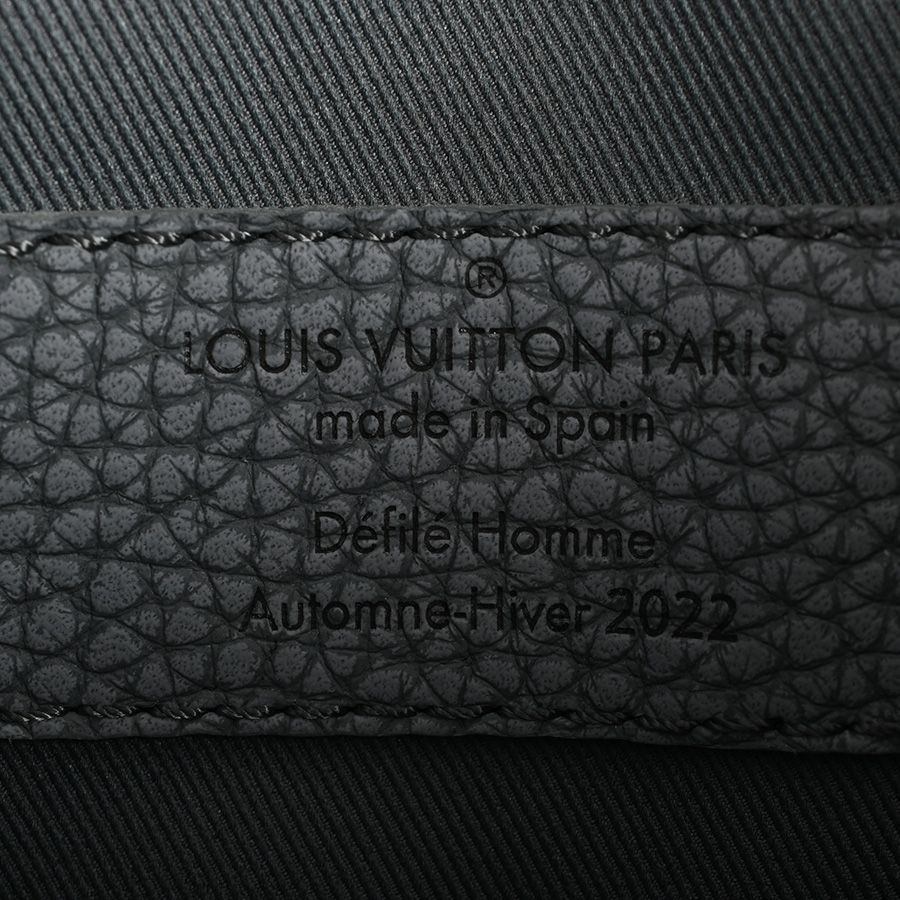 Louis Vuitton Shoulder Bag Climbing Hobo Cruiser PM — view 6