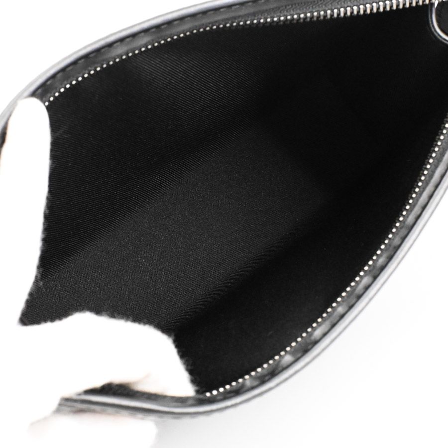 Louis Vuitton Shoulder Bag Gaston Wearable — view 4