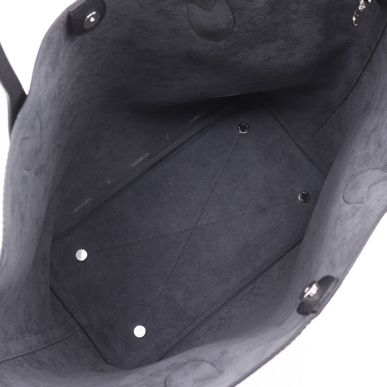Louis Vuitton Blossom MM Monogram Mahina Noir Black Tote Bag — view 6