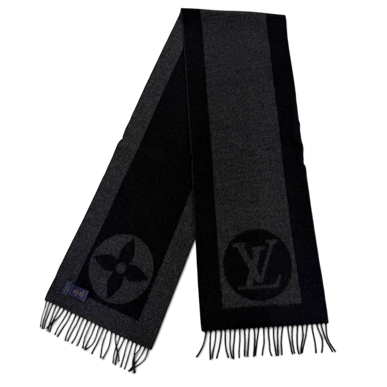 Louis Vuitton Echarpe Cardiff Wool Cashmere Fringe Scarf Black — view 3