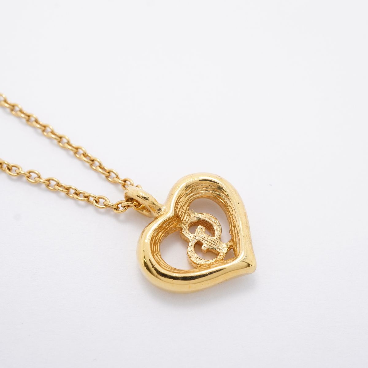Dior Necklace CD Logo Heart Motif Gold Plated — view 2
