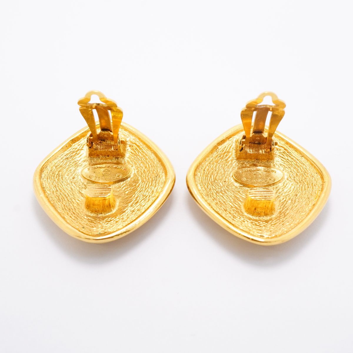 Chanel Earrings Vintage CC Logo Diamond Shape Gold Plated — view 8