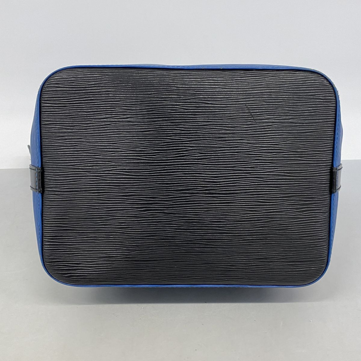 Louis Vuitton Shoulder Bag Epi Bicolor Petit Noir Toledo Blue — view 3