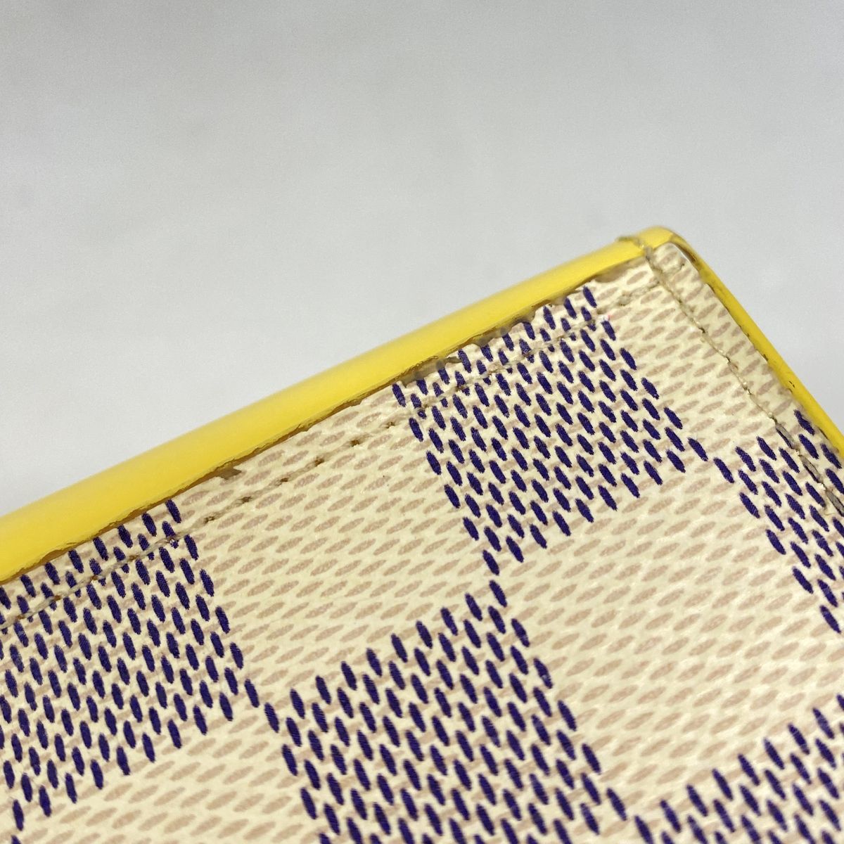 Louis Vuitton Trifold Wallet Damier Azur Portefeuille Zoe White Pineapple — view 7