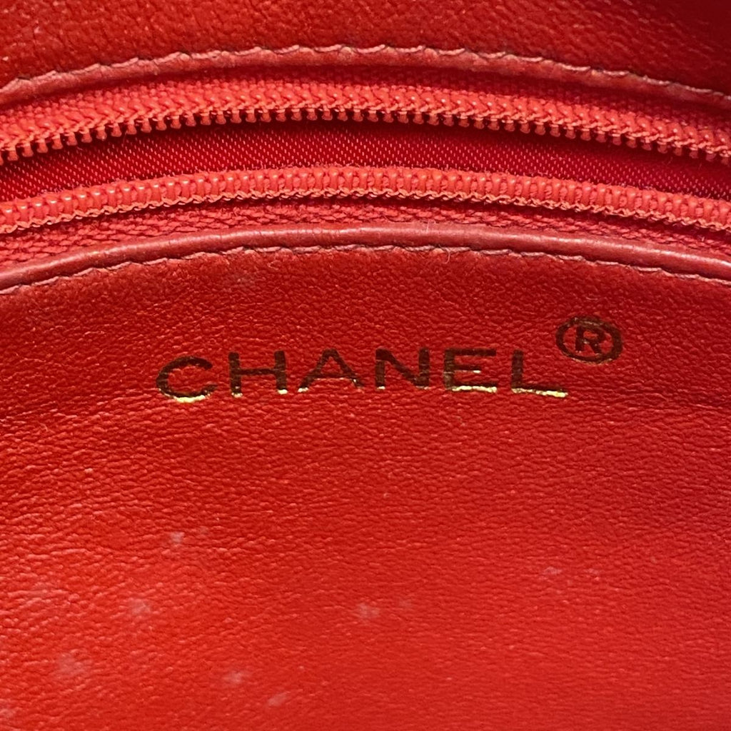Chanel Shoulder Bag Leather Red Gold — view 5