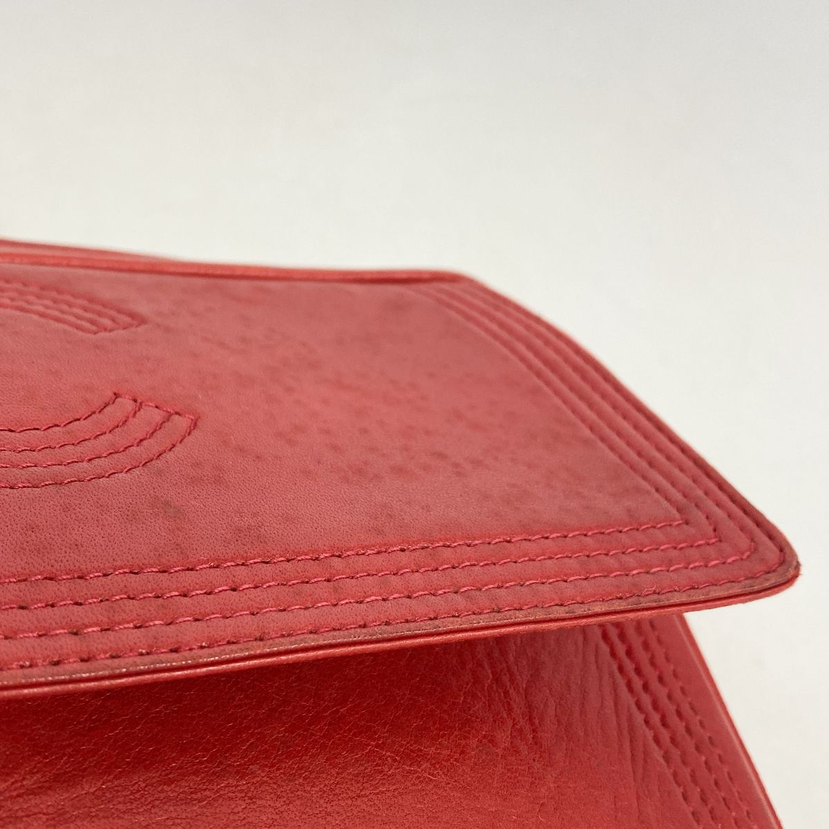 Chanel Shoulder Bag Leather Red Gold — view 8