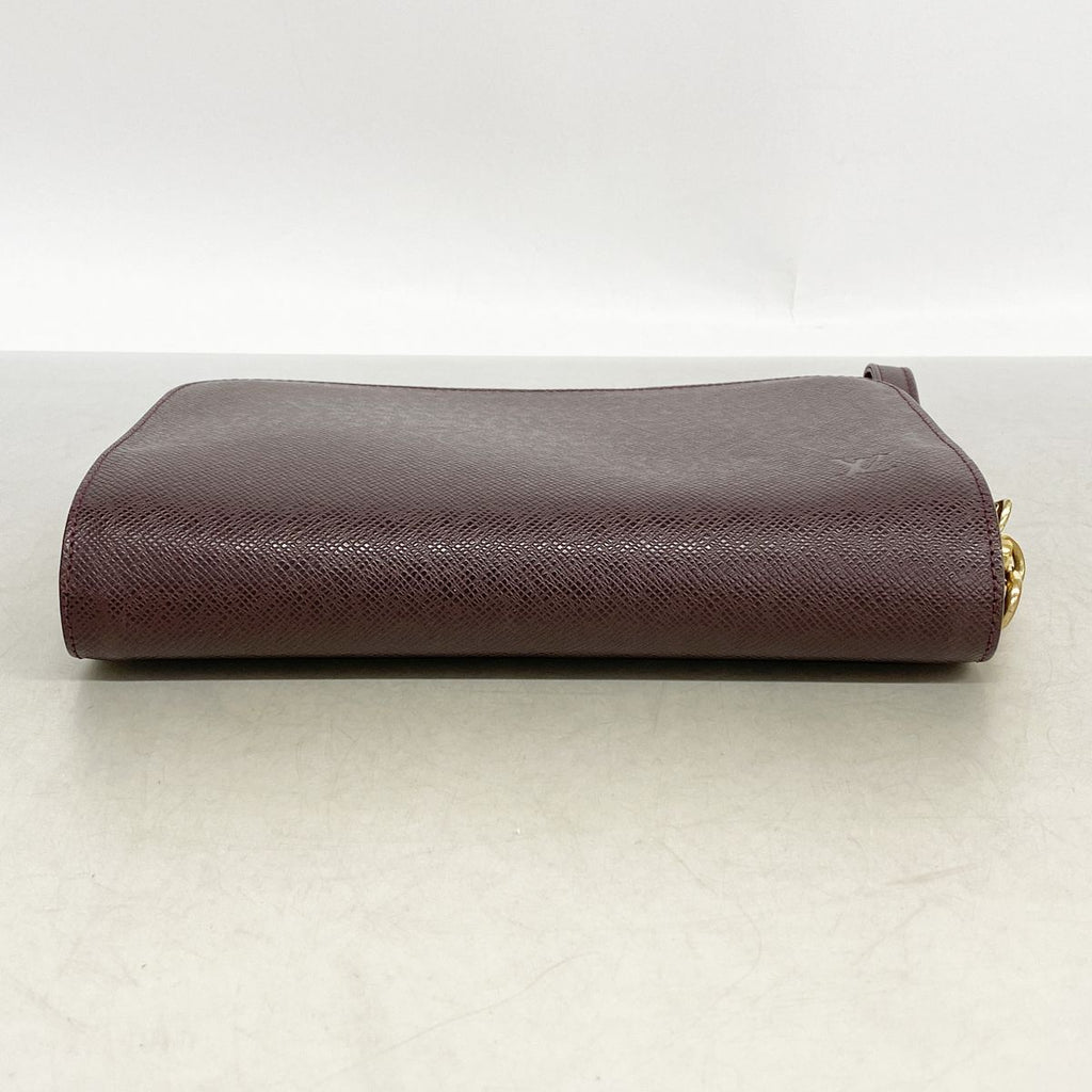 Louis Vuitton Clutch Taiga Baikal Acajou — view 3