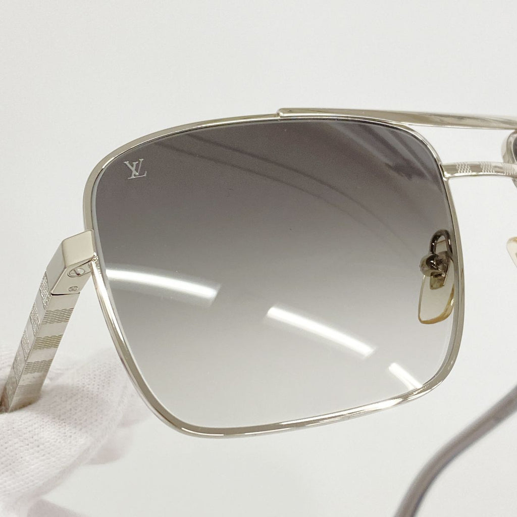 Louis Vuitton Sunglasses Attitude Argent Eyewear — view 2