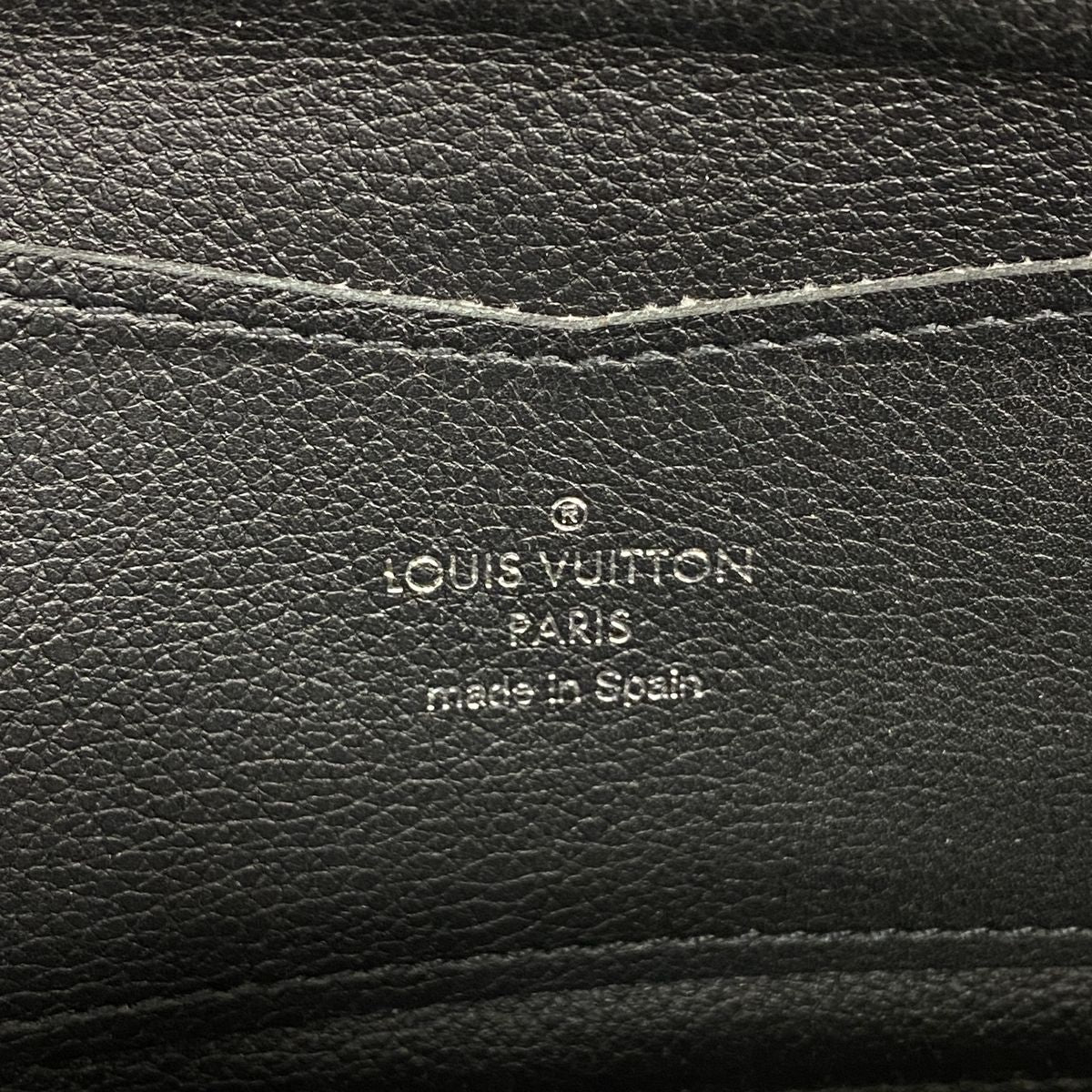 Louis Vuitton Wallet Zippy Lockme Noir — view 4