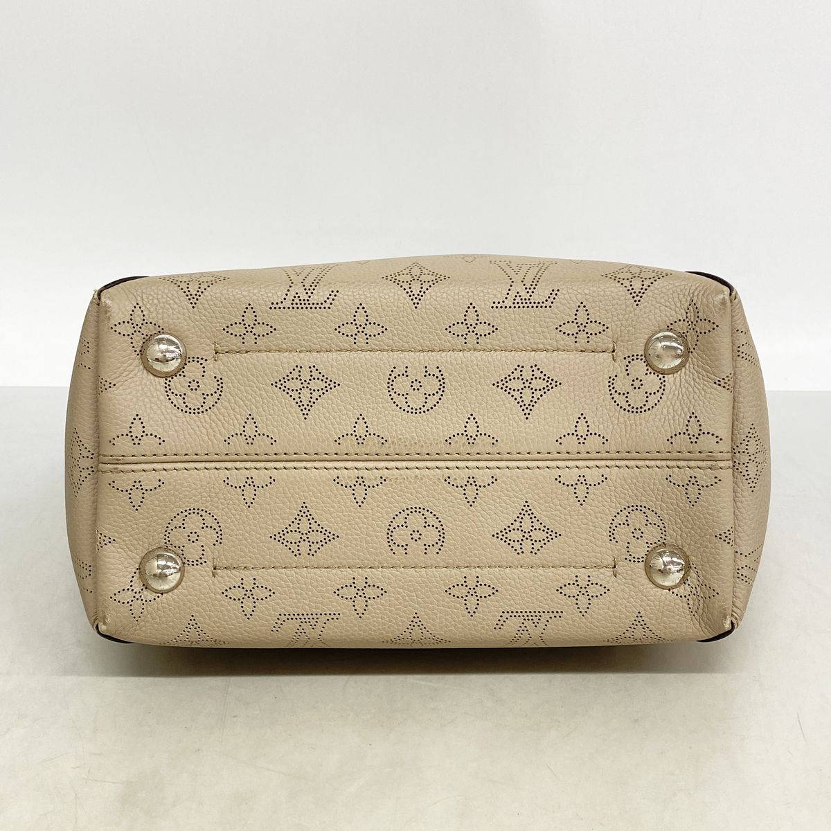 Louis Vuitton Handbag Mahina Hina PM Galet — view 3