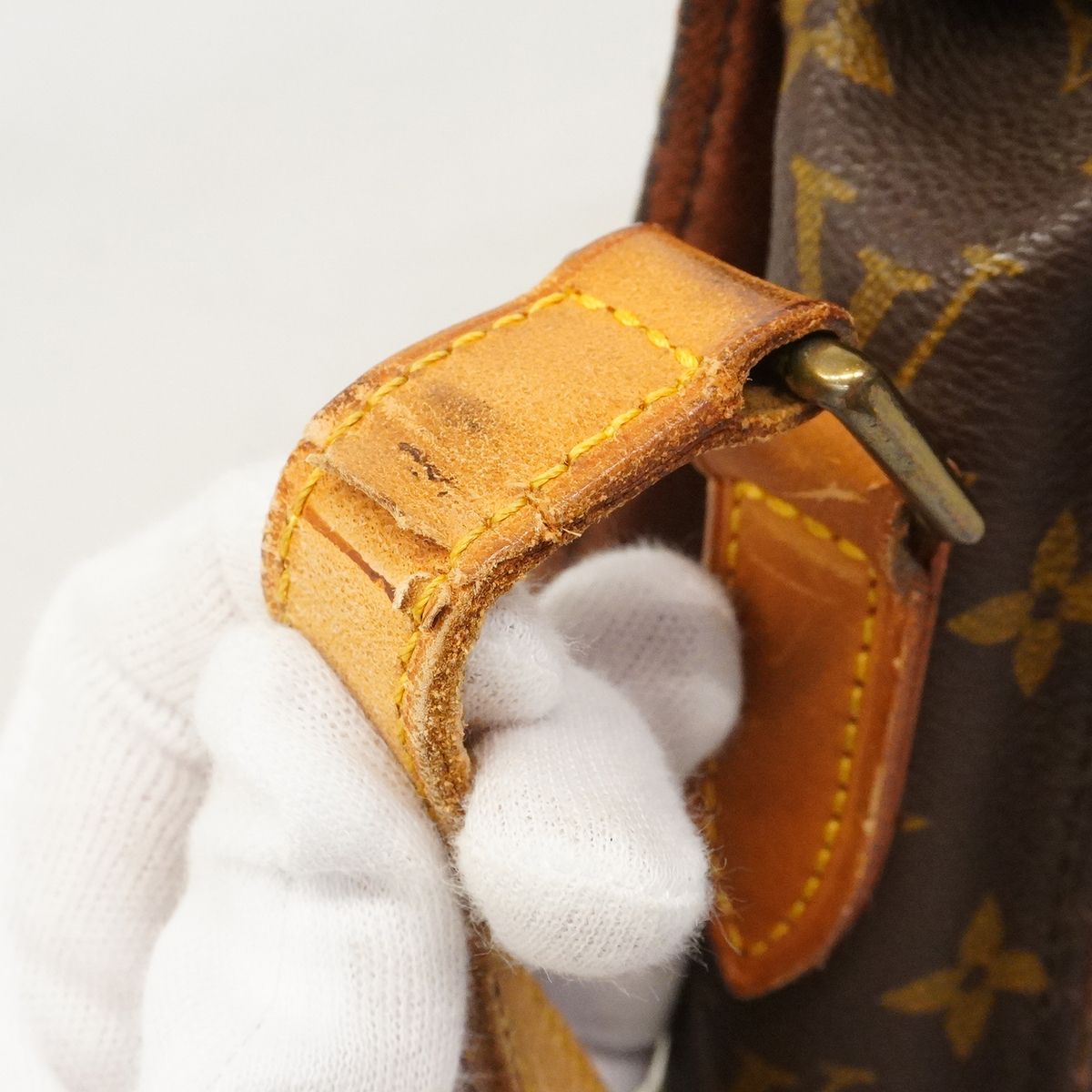Louis Vuitton Shoulder Bag Monogram Saint-cloud GM Brown — view 6