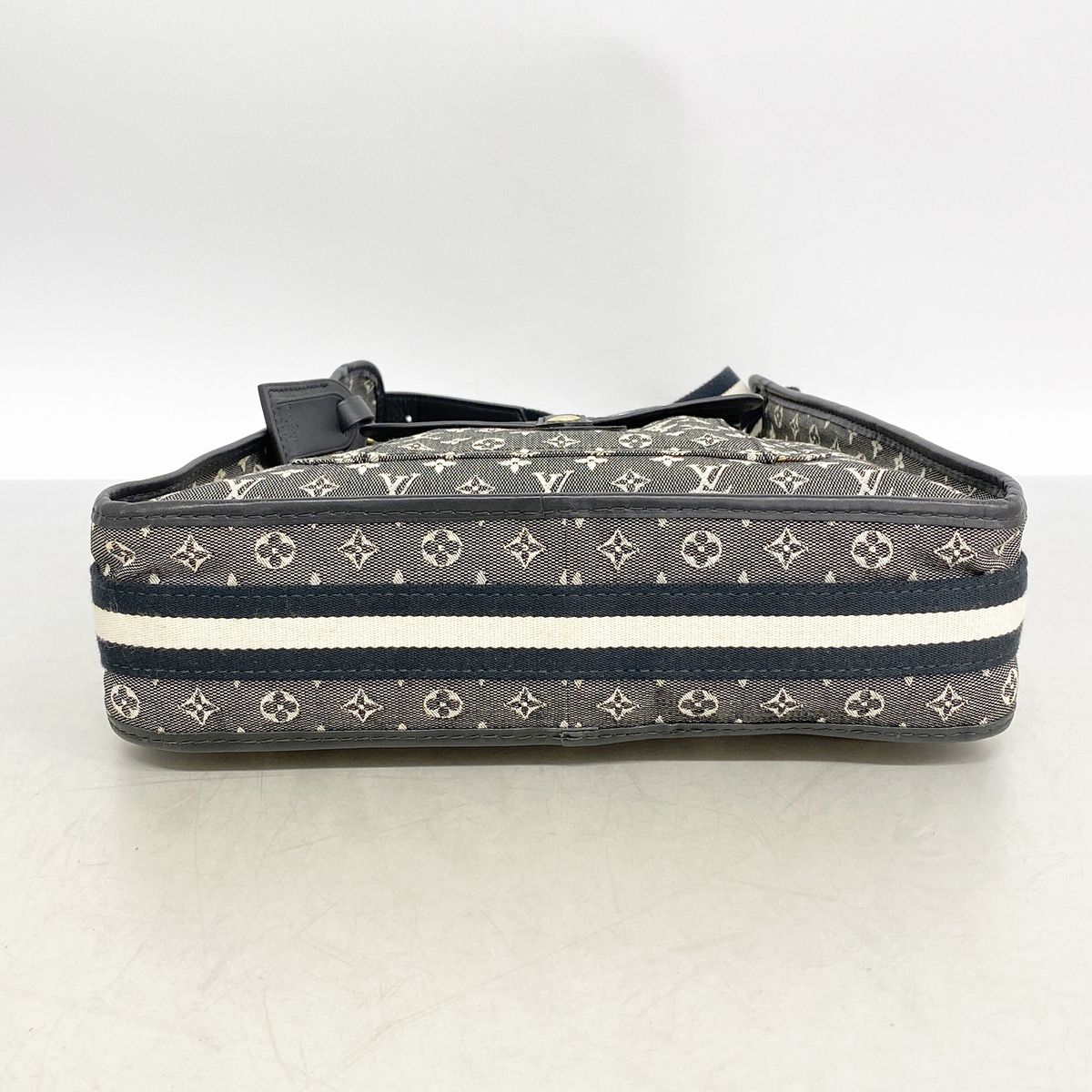Louis Vuitton Shoulder Bag Monogram Mini Besace Marie Kate Noir — view 3