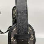 Louis Vuitton Shoulder Bag Monogram Mini Besace Marie Kate Noir — view 8