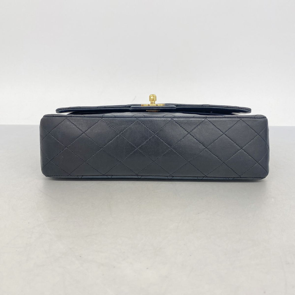 Chanel Shoulder Bag Quilted Lambskin Black Gold — view 3