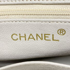 Chanel Shoulder Bag Quilted Caviar Leather Beige Gold — view 5