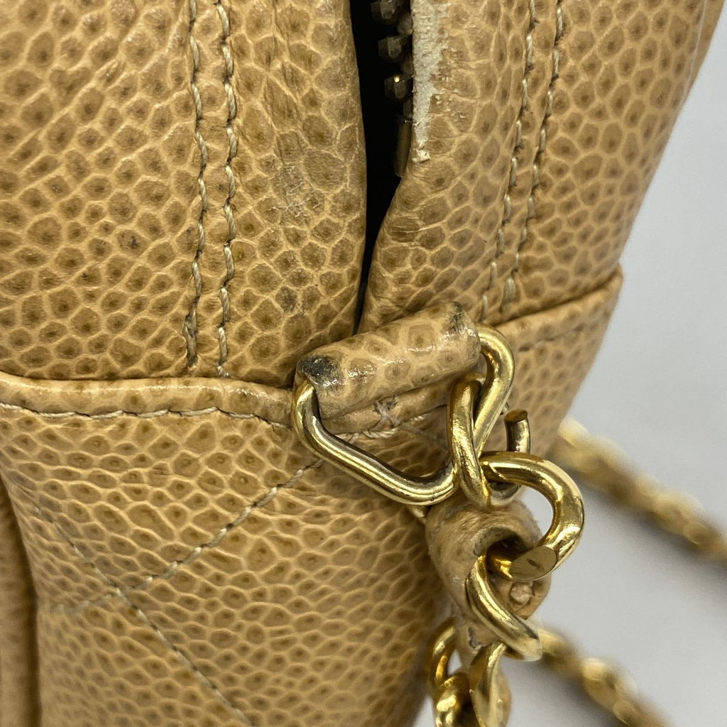 Chanel Shoulder Bag Quilted Caviar Leather Beige Gold — view 8