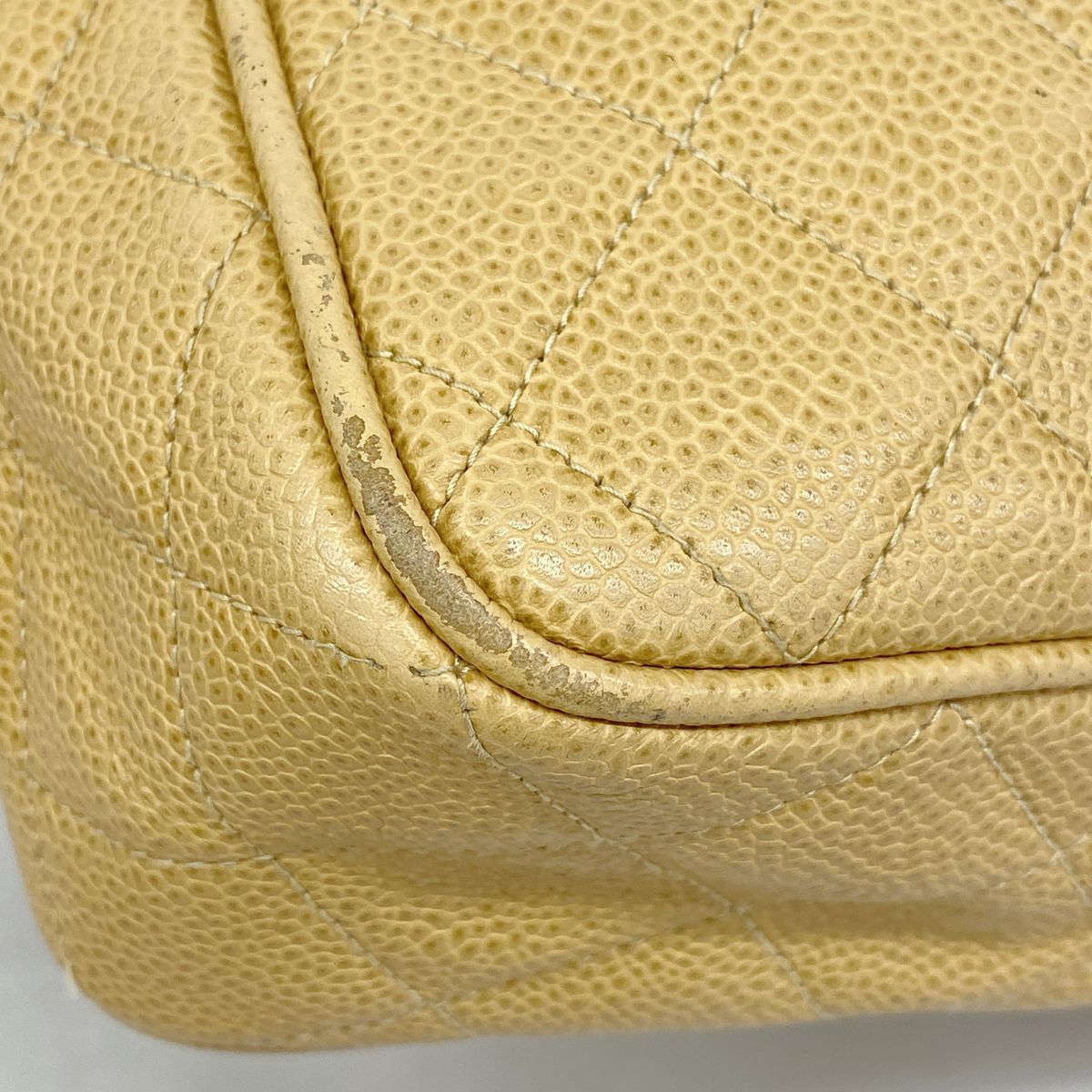 Chanel Shoulder Bag Quilted Caviar Leather Beige Gold — view 6