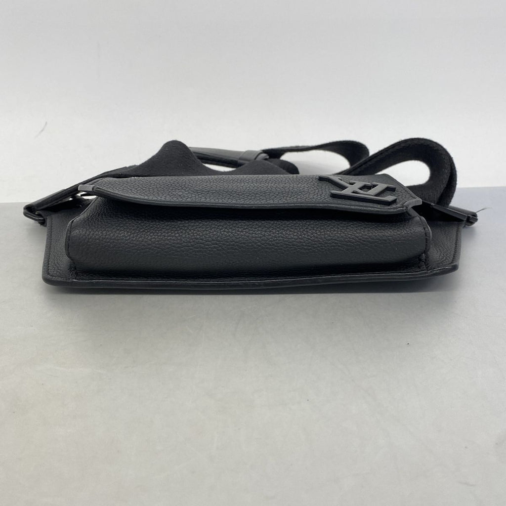 Louis Vuitton Waist Bag LV Aloe Glam Take Off Sling Noir — view 3