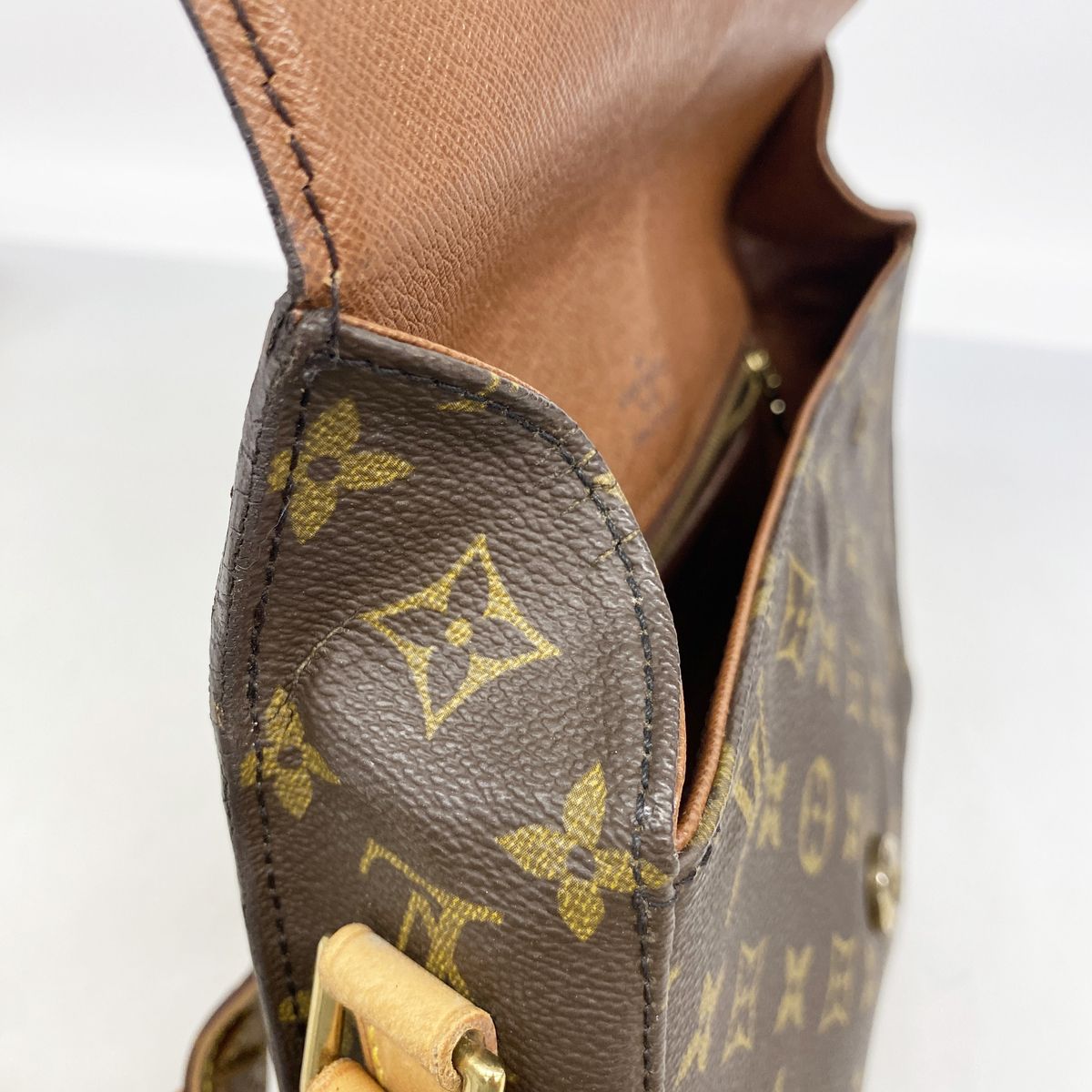 Louis Vuitton Shoulder Bag Monogram Saint-Cloud GM Brown — view 6
