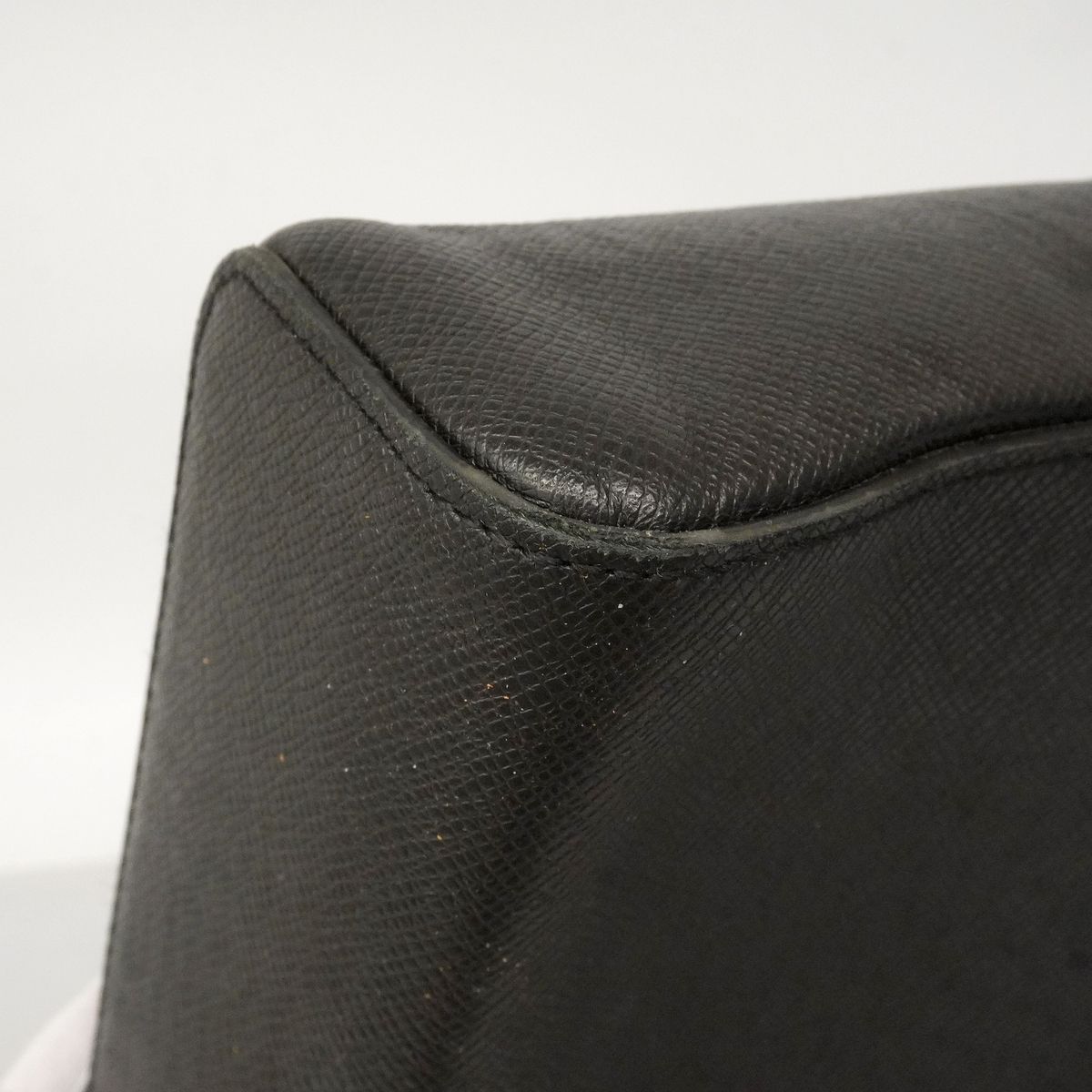 Louis Vuitton Shoulder Bag Taiga Anton Messenger MM Ardoise — view 6