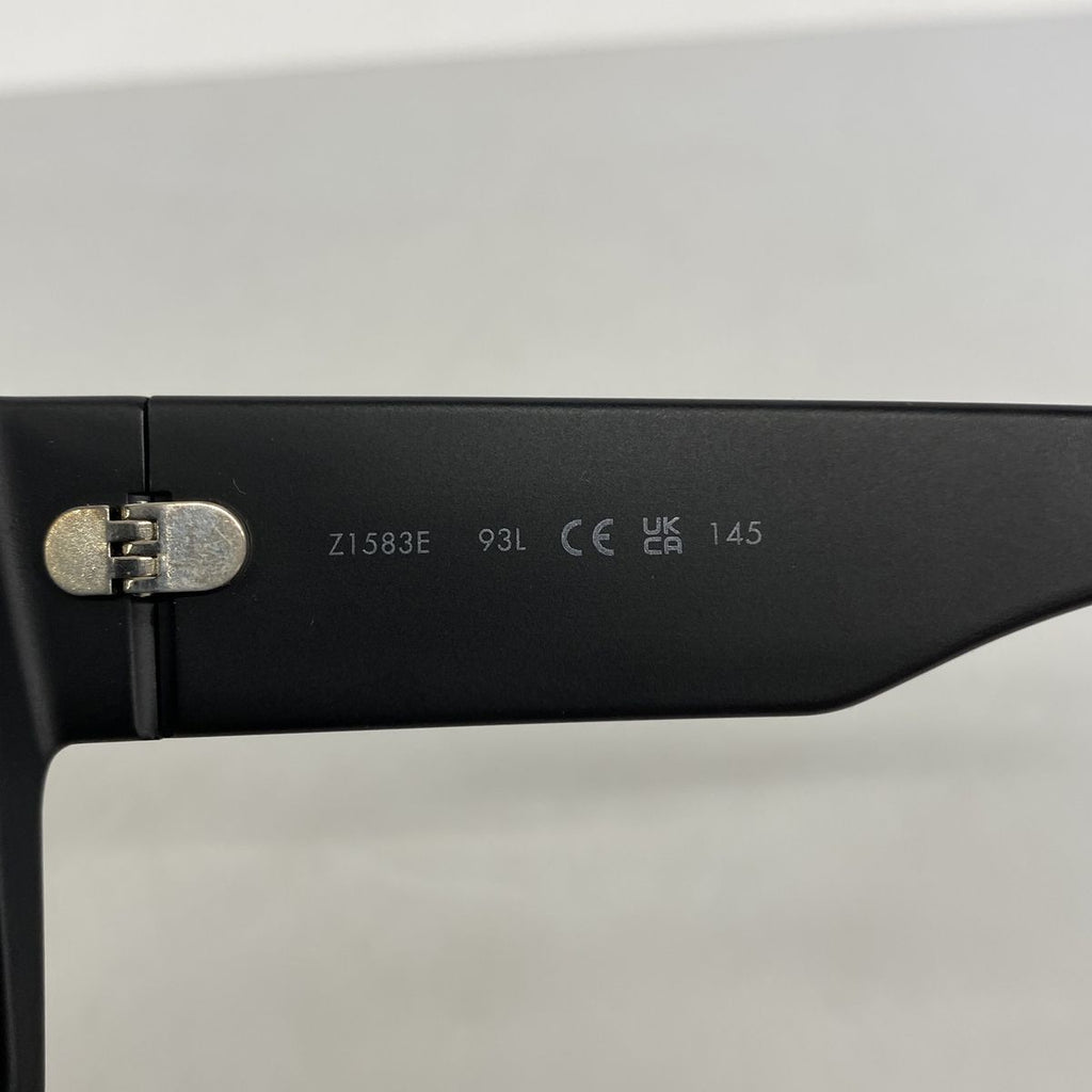 Louis Vuitton Sunglasses LV Waimea L Black Eyewear — view 3