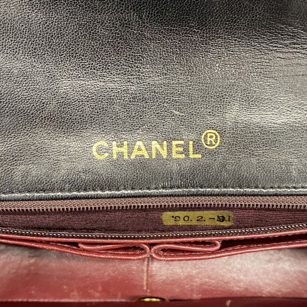 Chanel Shoulder Bag Quilted Lambskin Black Gold — view 5