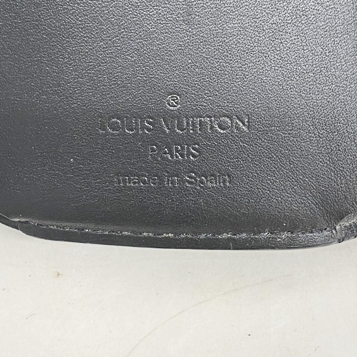 Louis Vuitton Trifold Wallet Monogram Eclipse Discovery Compact Black — view 4