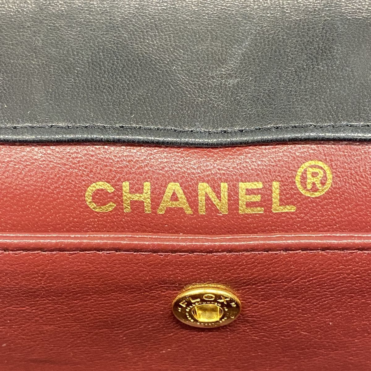 Chanel Shoulder Bag Quilted Lambskin Black Gold — view 5