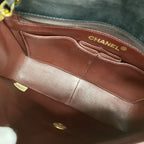 Chanel Shoulder Bag Mini Quilted Lambskin Black Gold — view 4
