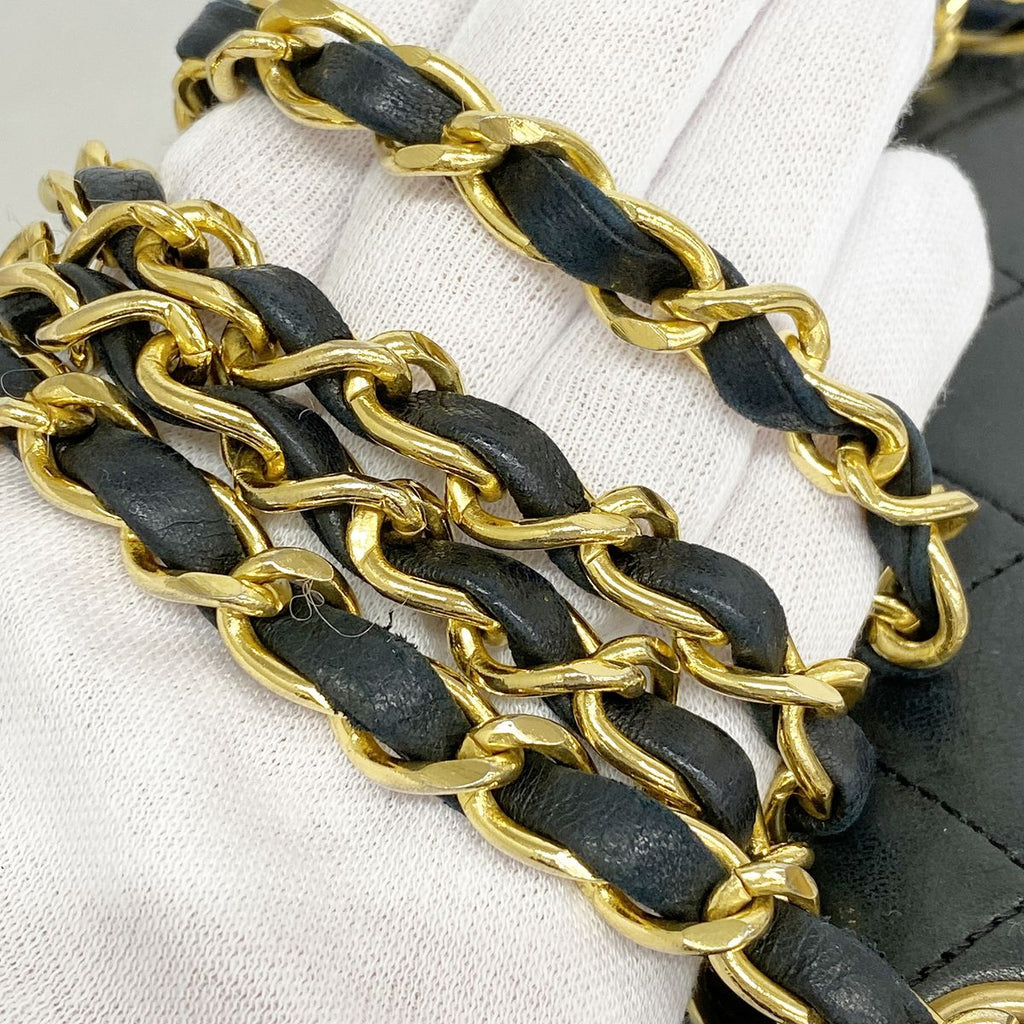 Chanel Shoulder Bag Mini Quilted Lambskin Black Gold — view 8