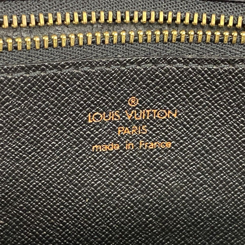 Louis Vuitton Clutch Epi Pochette Series Dragonne Noir — view 5