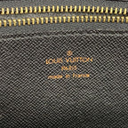 Louis Vuitton Clutch Epi Pochette Series Dragonne Noir — view 5