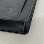 Louis Vuitton Clutch Epi Pochette Series Dragonne Noir — view 6