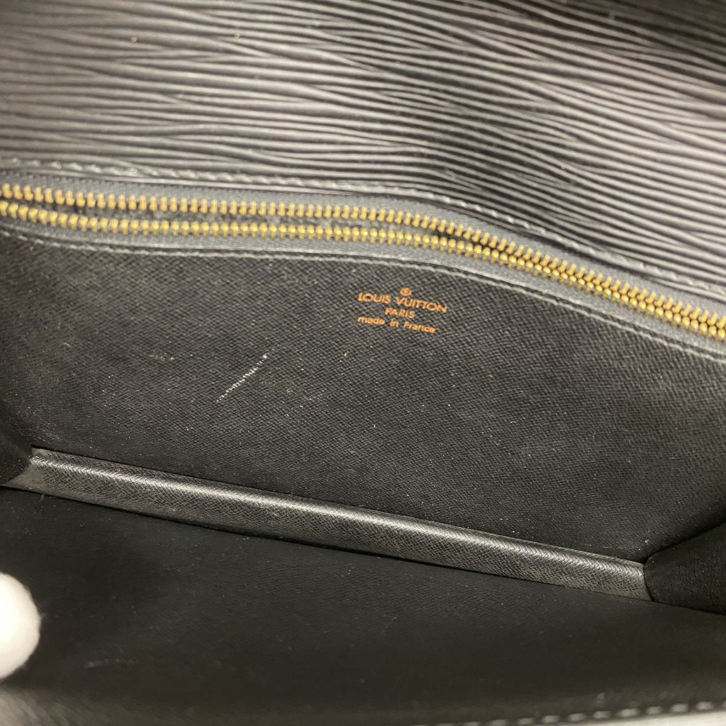 Louis Vuitton Clutch Epi Pochette Series Dragonne Noir — view 4