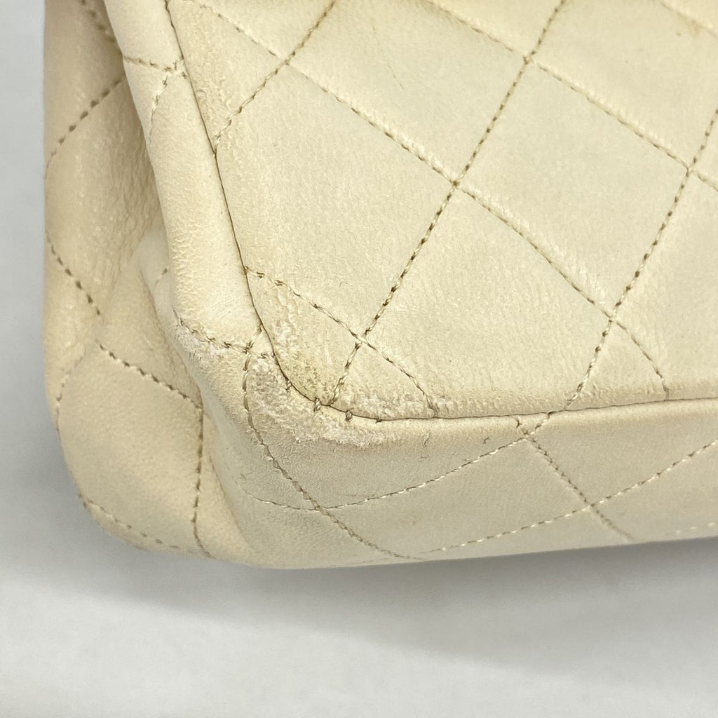 Chanel Shoulder Bag Quilted Lambskin Beige Gold — view 6