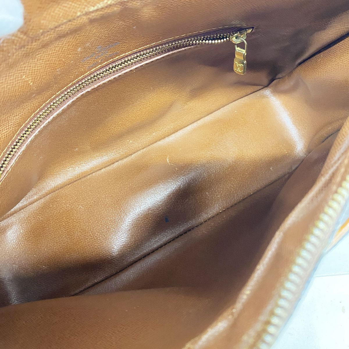 Louis Vuitton Shoulder Bag Monogram Boulogne 30 Brown — view 4