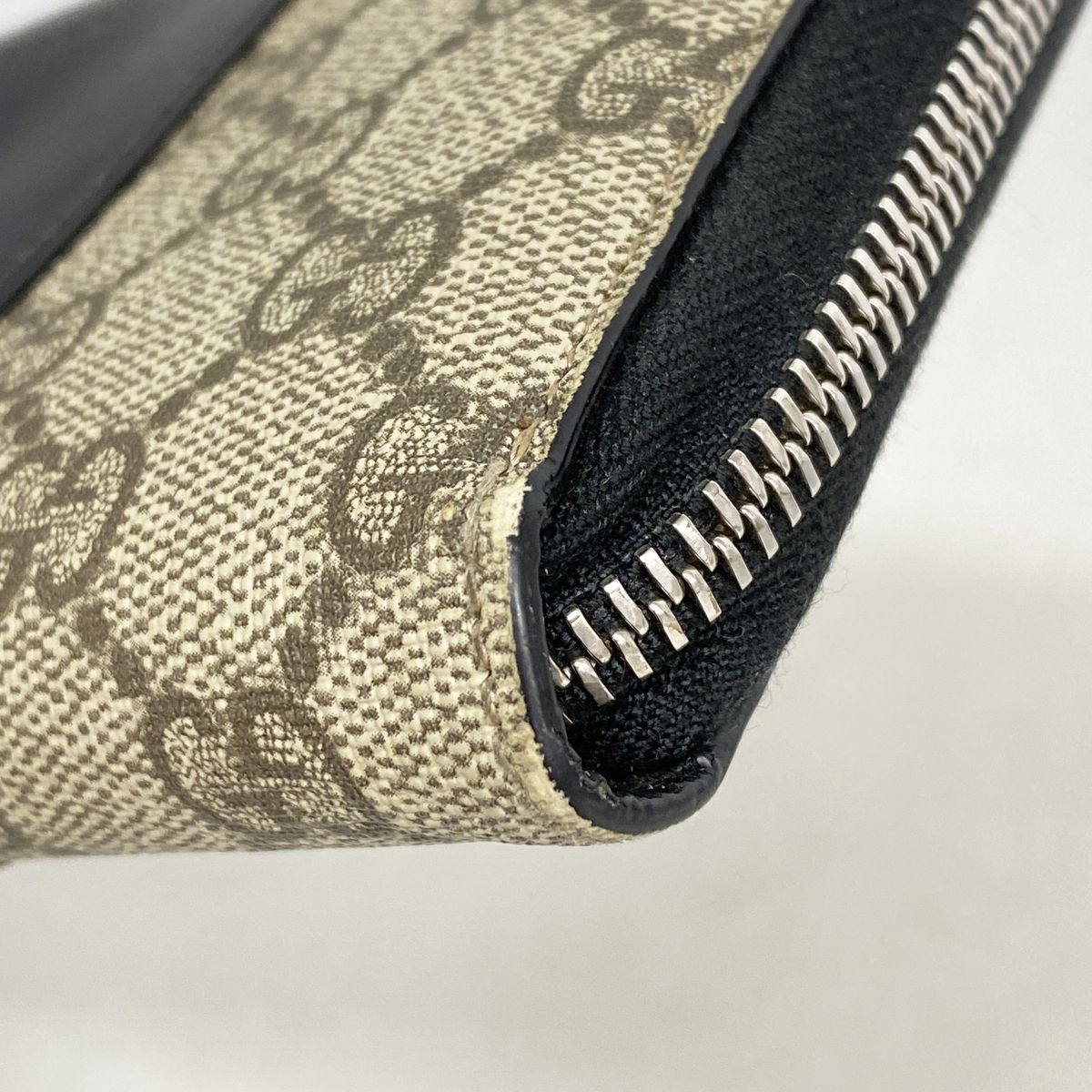 Gucci Wallet GG Supreme Brown Black Silver — view 6