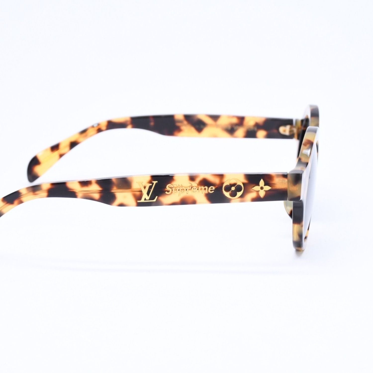 Louis Vuitton Supreme Downtown Sunglasses Tortoiseshell Eyewear — view 5