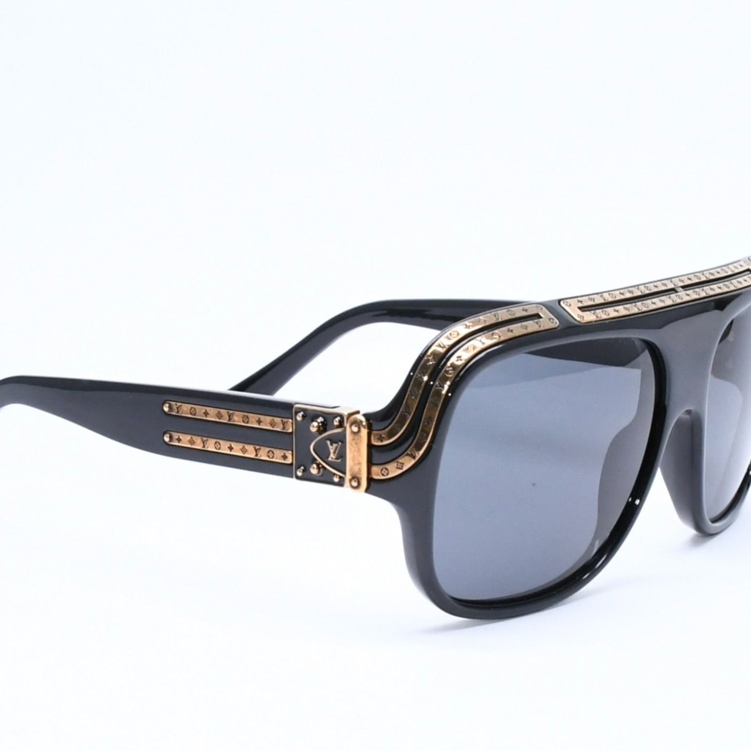 Louis Vuitton 1.0 Millionaire Sunglasses Eyewear 63 16 Black — view 4